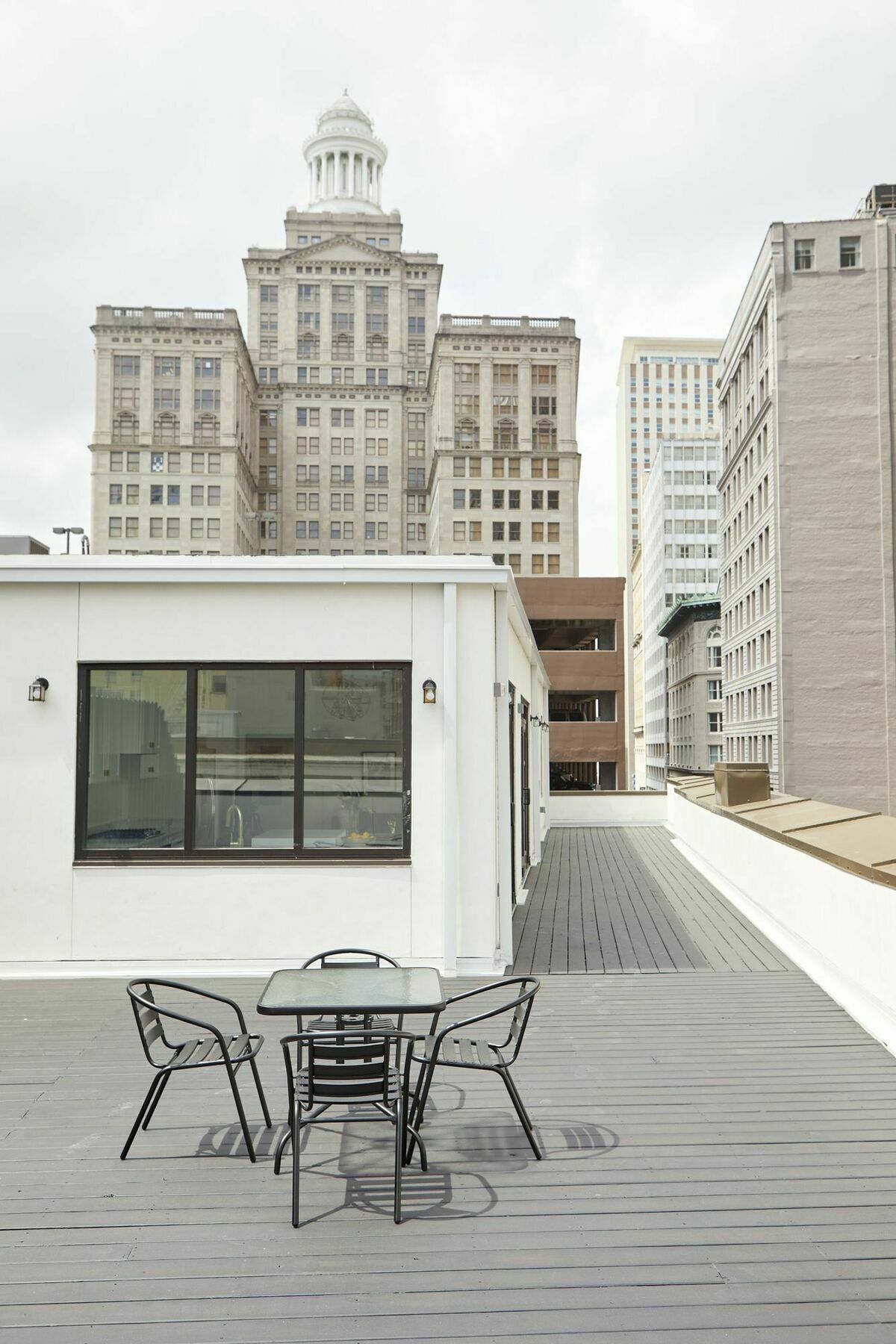 Apartment Bright 2br On Saint Charles Ave By Sonder